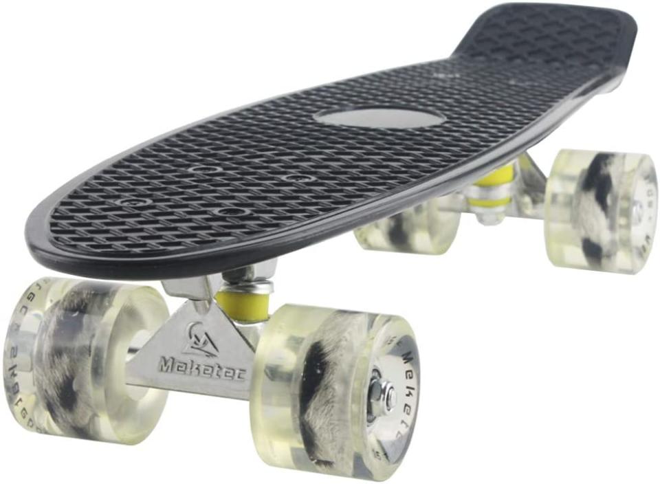 Meketec Skateboards Complete 22-Inch Mini Cruiser