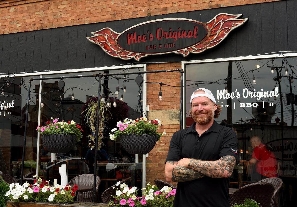 Greg Tracey, owner of Moe’s Original BBQ in Newark, became interested in barbecue cooking techniques while living in North Carolina and visiting local barbecue spots. 