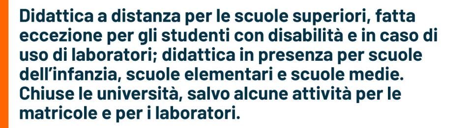 Sono Puglia e Sicilia. I ristoranti e e bar restano chiusi per tutta la giornata. I negozi restano aperti. La Dad è prevista solo alle superiori. La circolazione all'interno di un Comune è permessa ma non lo è abbandonare il proprio Comune di residenza, domicilio o abitazione. E' vietato entrare o uscire dalla Regione. (foto Presidenza del Consiglio)