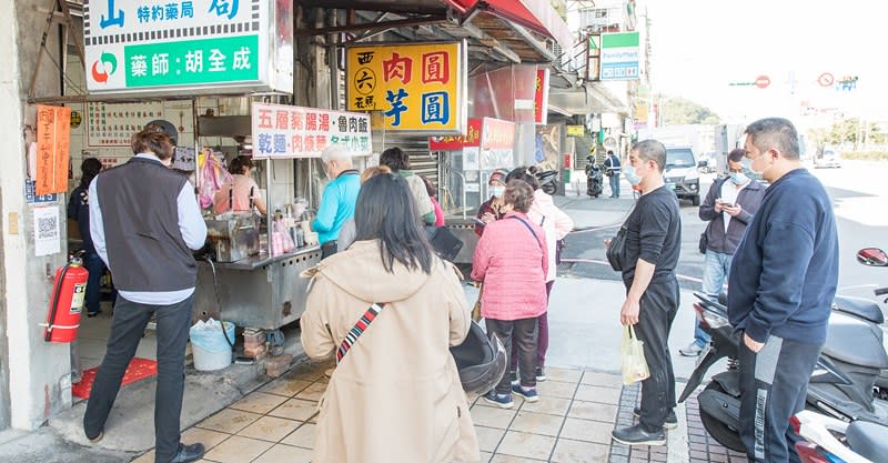 基隆五層豬腸湯