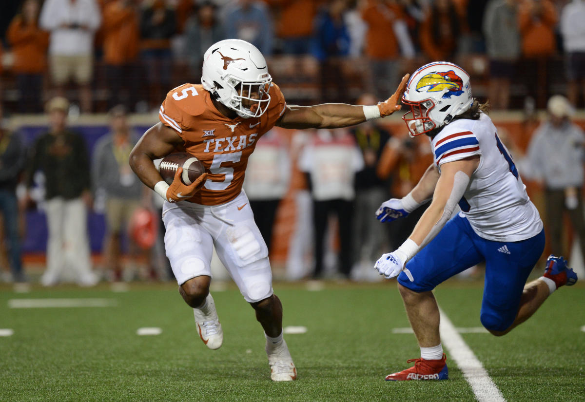 Bijan Robinson: Texas Longhorns running back is closing in on history