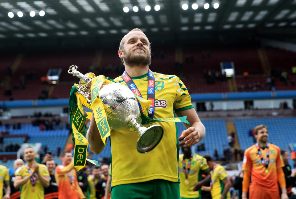 BIRMINGHAM, ENGLAND - MAY 05: Teemu Pukki of Norwich City celebrates as he lifts the Championship trophy during the Sky Bet Championship match between Aston Villa and Norwich City at Villa Park on May 5, 2019 in Birmingham, England. (Photo by Marc Atkins/Offside/Getty Images)