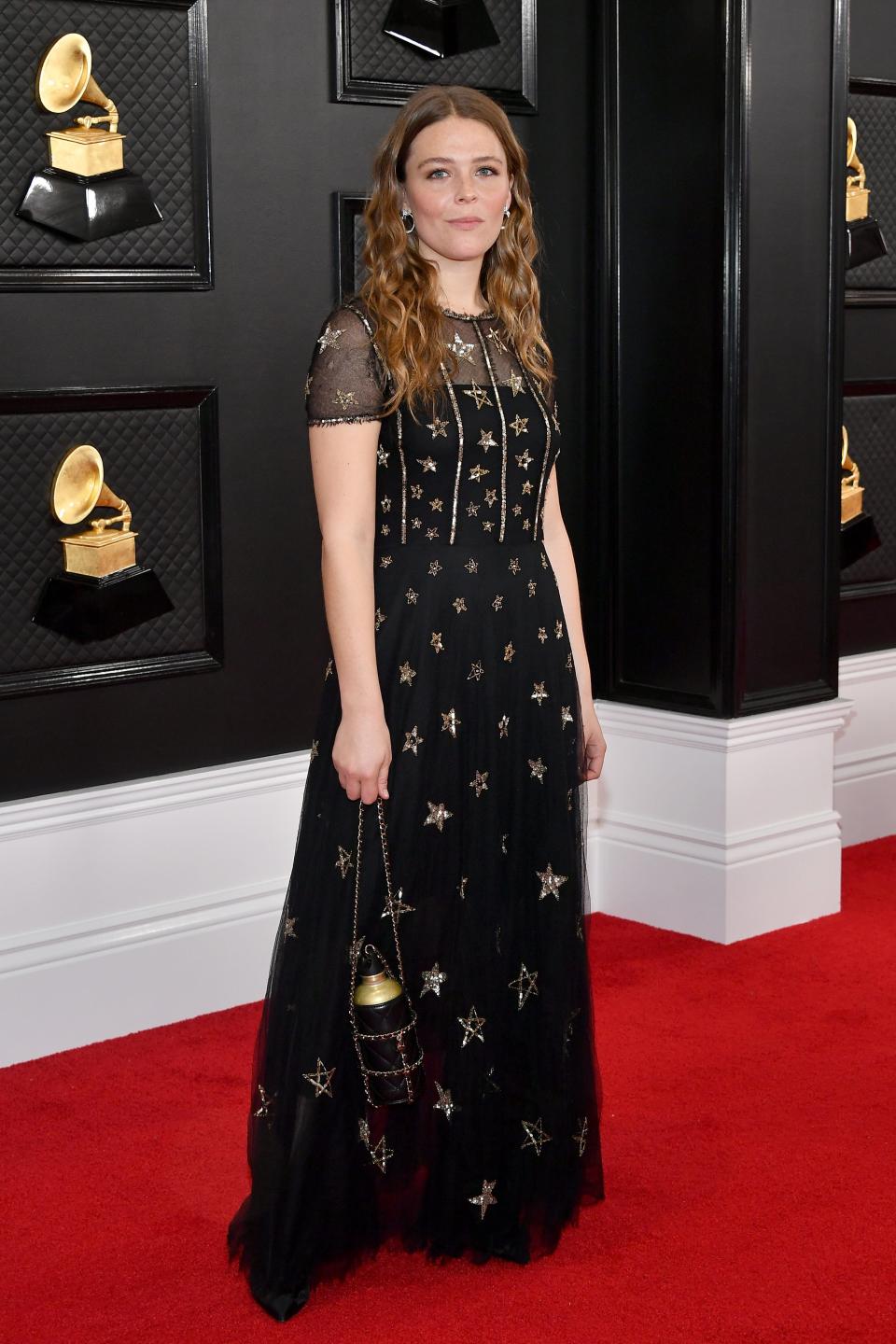 maggie rogers water bottle grammys 2020