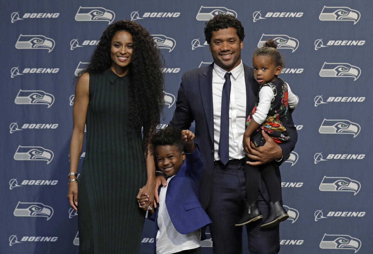 Ciara and the kids support Russell Wilson during pre-season — EEW Magazine
