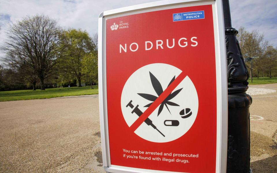 Warning signs in place at Hyde Park - Mark Thomas/Shutterstock