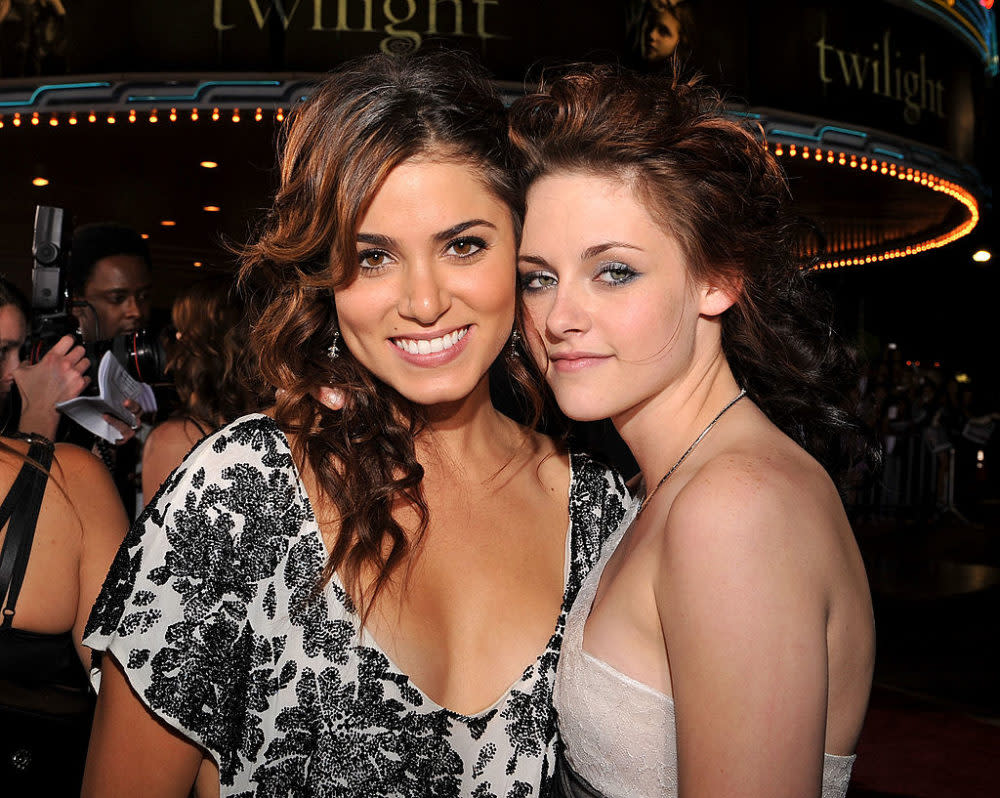 There was a mini “Twilight” reunion with Kristen Stewart and Nikki Reed and it’s giving us feels