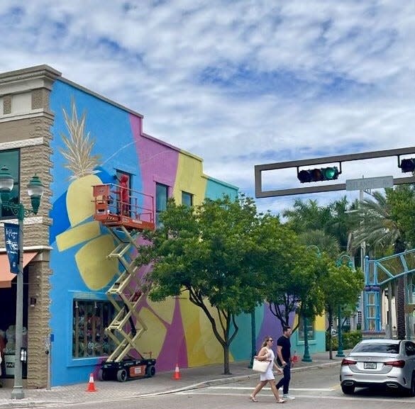 "Pineapple Paradise" mural by South Florida artist Grabster.