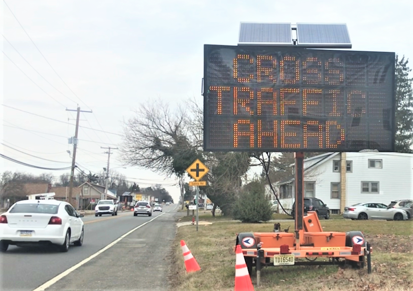 One of two Variable Message Signs devices the N.J. Department of Transportation installed along Route 47 at approaches to ameliorate the accident rate at the Salina Road intersection in Washington Township. PHOTO: Feb. 12, 2024.