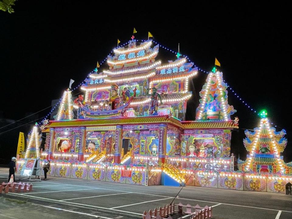 台東天后宮十二年一次的建醮，推出免費文化導覽小旅行，歡迎民眾報名參加。（記者鄭錦晴攝）