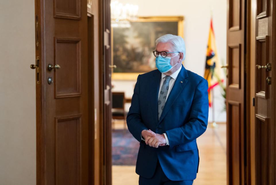 14 October 2020, Berlin: Federal President Frank-Walter Steinmeier comes to welcome the Belarusian writer Alexijewitsch at Bellevue Palace. Photo: Bernd von Jutrczenka/dpa (Photo by Bernd von Jutrczenka/picture alliance via Getty Images)