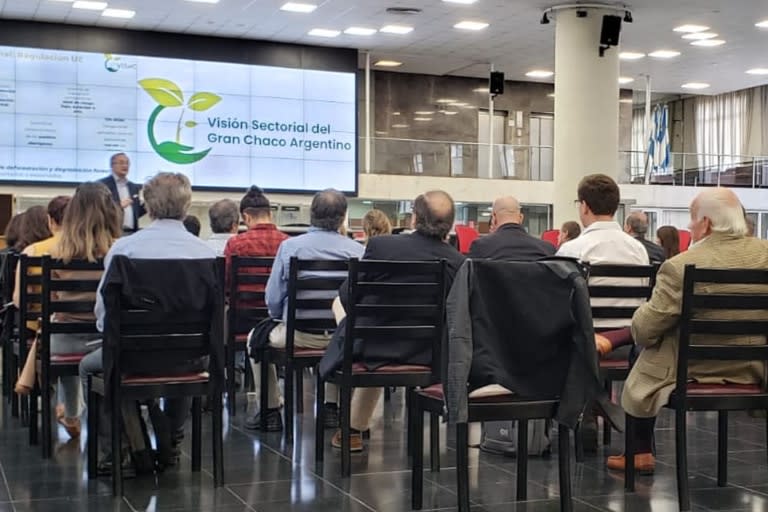 Con varias personalidades del sector agropecuario se realizó el seminario de la plataforma Visec