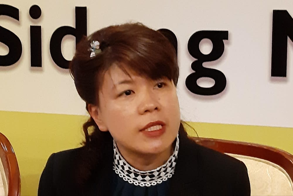 DAP’s Pending state lawmaker Violet Yong speaking to reporters, November 12, 2019. — Picture by Sulok Tawie