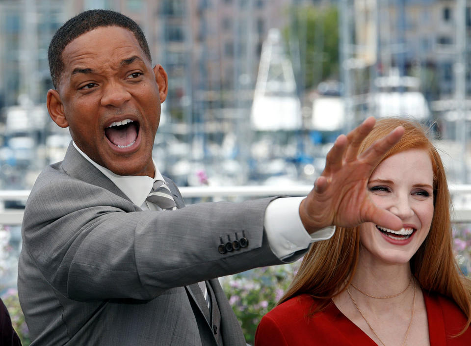 <p>Jury members Jessica Chastain and Will Smith pose at the 70th Cannes Film Festival, May 17, 2017. (Photo: Jean-Paul Pelissier/Reuters) </p>