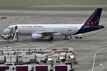 FILE PHOTO:An aircraft is seen at the Brussels Airport as air traffic controllers go on strike in Zaventem, Belgium, April 13, 2016. REUTERS/Eric Vidal/File Phot0