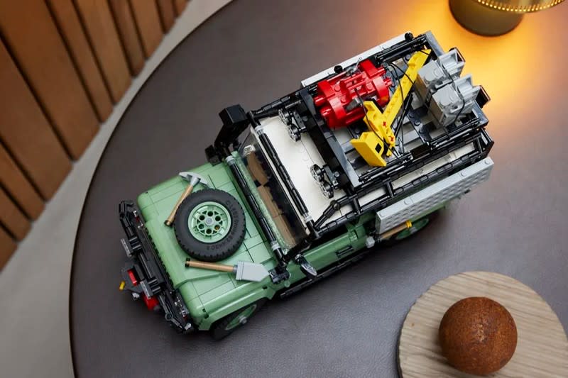 Lego預告將推出Rover Defender 90模型。