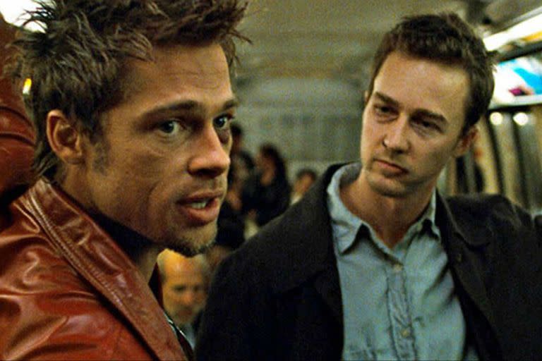 Brad Pitt y Edward Norton en El club de la pelea