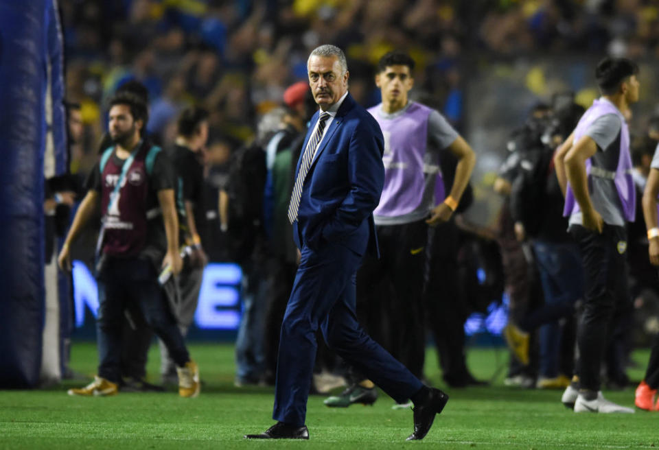 Gustavo Alfaro perdió tres piezas claves de cara al Supeclásico ante River Plate del próximo domingo. (Photo by Marcelo Endelli/Getty Images)