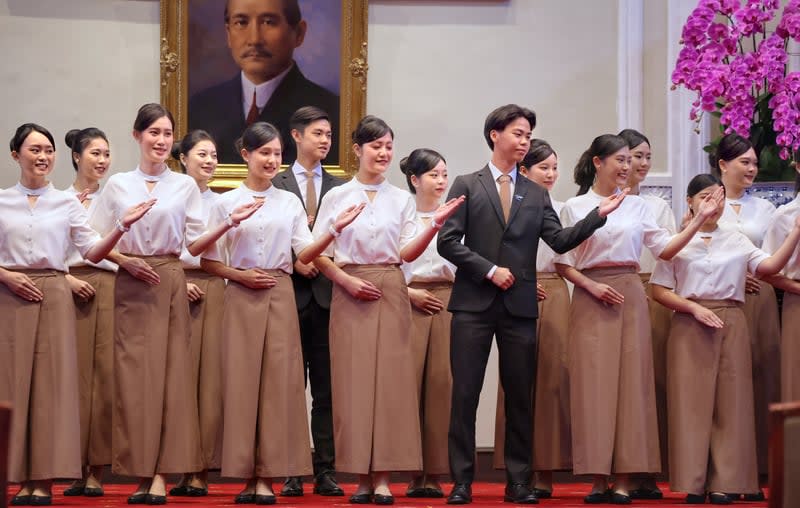 第16任總統副總統就職典禮禮賓人員服裝9日公開，女裝上衣與褲子配色選用舒適柔和的中性色調。中央社