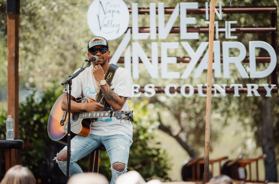 Jimmie Allen onstage