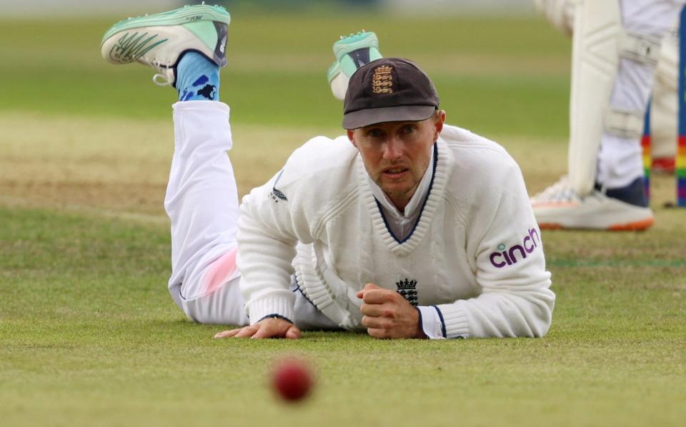 Joe Root eats dirt