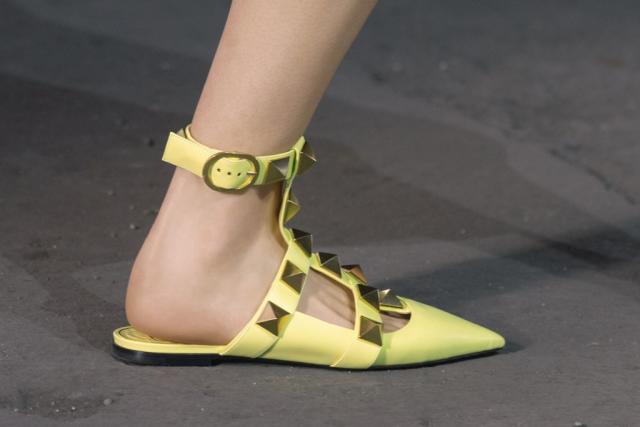 The Iconic Valentino Rockstud Gets an Oversized Update for Spring 2022