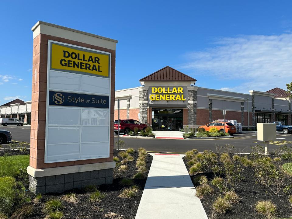 A new shopping center, located at the corner of Route 33 and Colts Neck Road in Howell and anchored by Dollar General, is now fully leased.