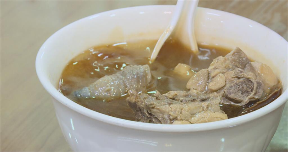 圍爐就要喝雞湯！「這2口味」鄉民們大推：怎麼可以這麼好喝