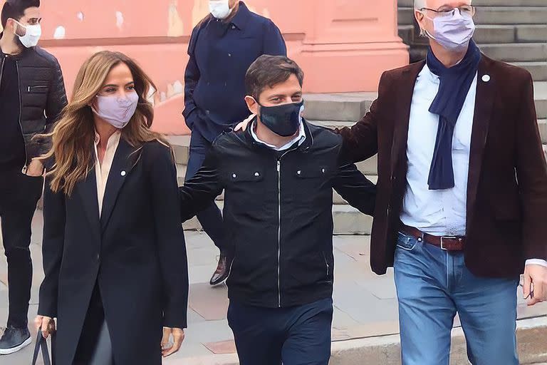 Victoria Tolosa Paz junto a Axel Kicillof y Daniel Gollán