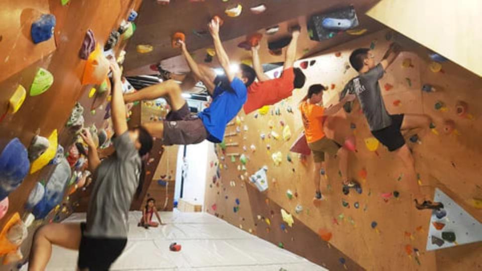 Climbing Gyms - OYEYO Boulder Home