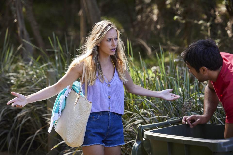 embargo 18102021 felicity newman and tane parata in home and away