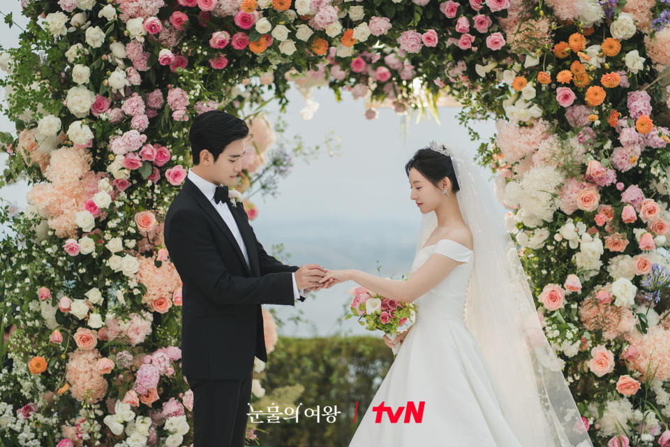 （圖源：tvN《淚之女王》劇照）