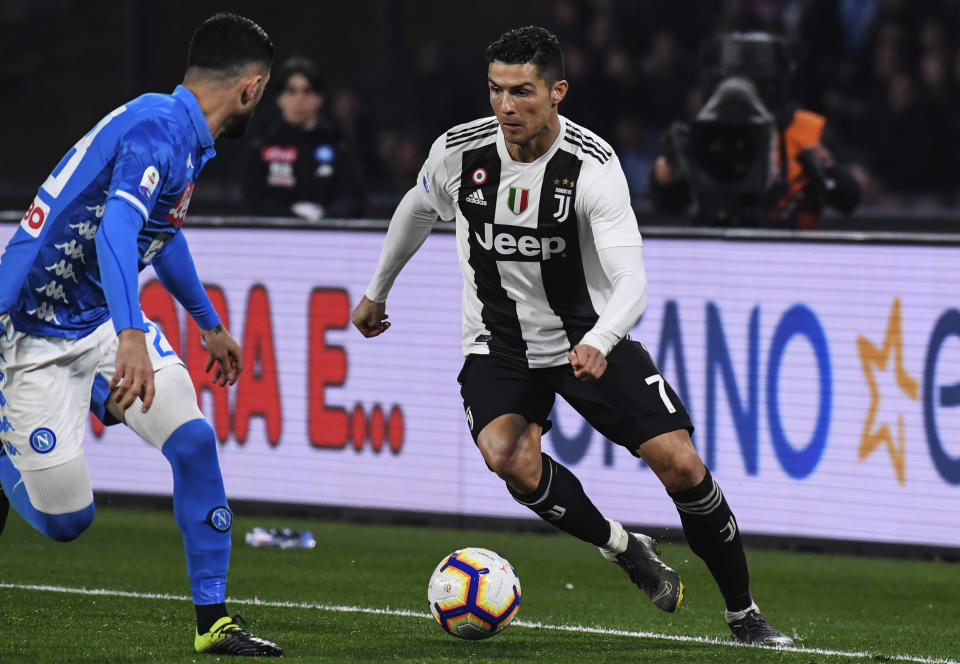 SAN PAOLO STADIUM, NAPLES, CAMPANIA, ITALY - 2019/03/03: Juventus' Portuguese forward Cristiano Ronaldo controls the ball during the Italian Serie A football match SSC Napoli vs Juventus FC at the San Paolo Stadium. Juventusi won the match 2-1. (Photo by Salvatore Laporta/KONTROLAB /LightRocket via Getty Images)