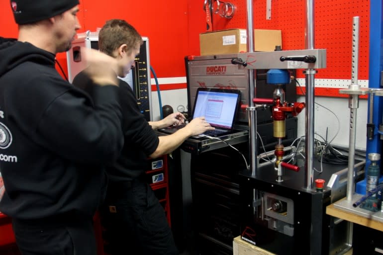 Testing the rebuilt shock on the Roehrig dyno.