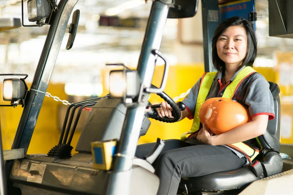 5 Reasons Why You Should Get a Forklift Licence in Singapore