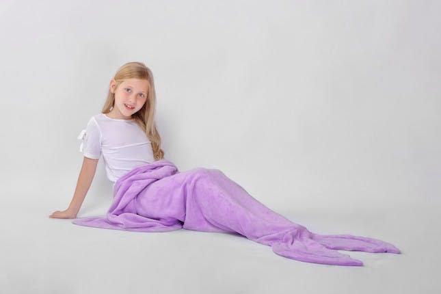 mermaid-tail-blanket