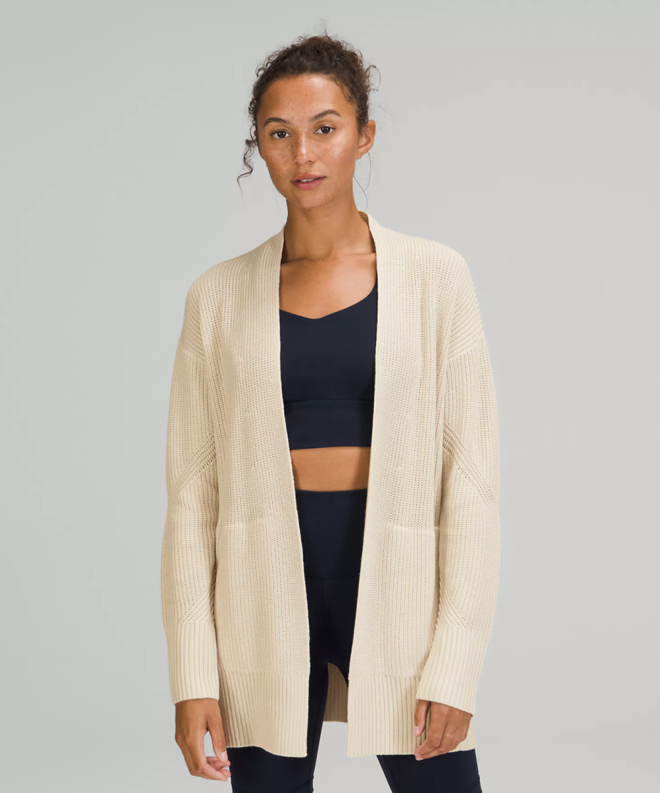 Cashlu Sweater Wrap (Photo via Lululemon)