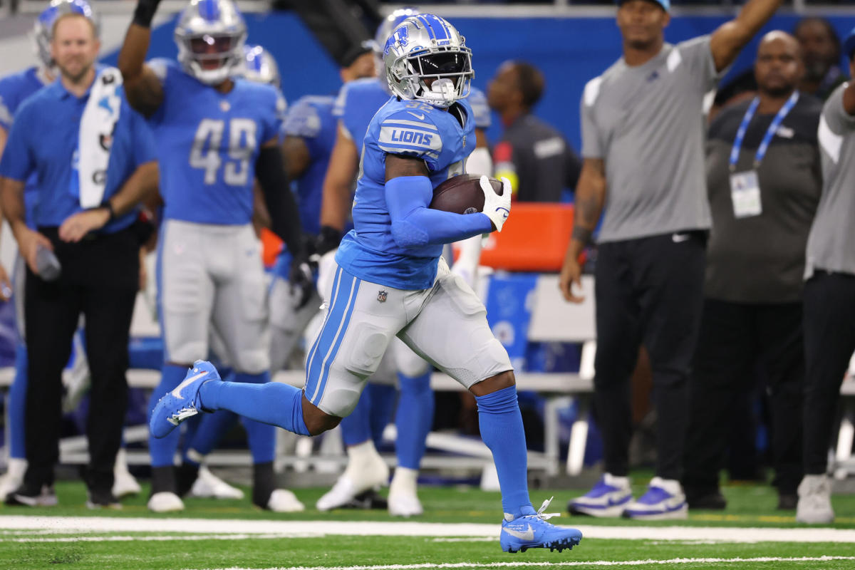 D'Andre Swift Trade Rumors: Lions Receiving Calls on RB After Jahmyr Gibbs  Pick, News, Scores, Highlights, Stats, and Rumors