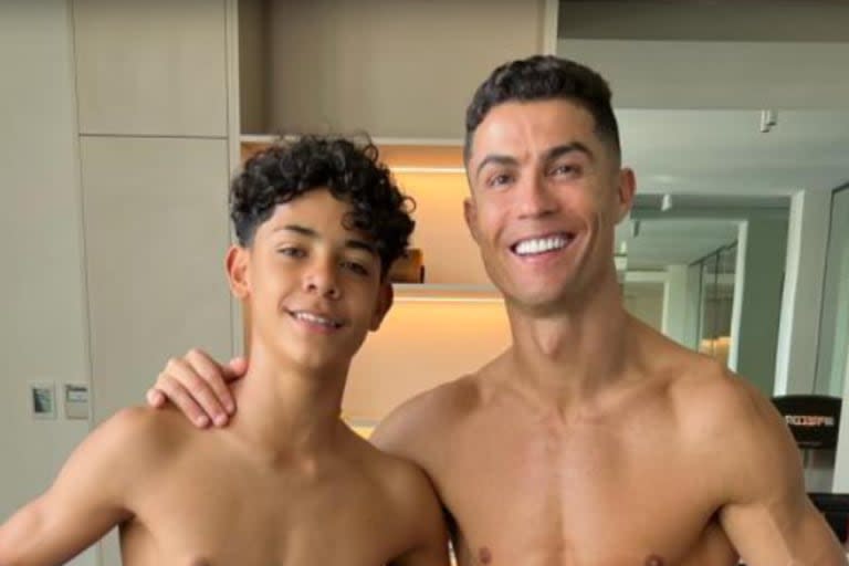 Cristiano Ronaldo and his elder son (Photo: Instagram)