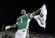 The Saskatchewan Roughriders Kory Sheets celebrates after the Roughriders defeated the Hamilton Tiger-Cats in the CFL's 101st Grey Cup championship football game in Regina, Saskatchewan November 24, 2013. REUTERS/David Stobbe (CANADA - Tags: SPORT FOOTBALL)