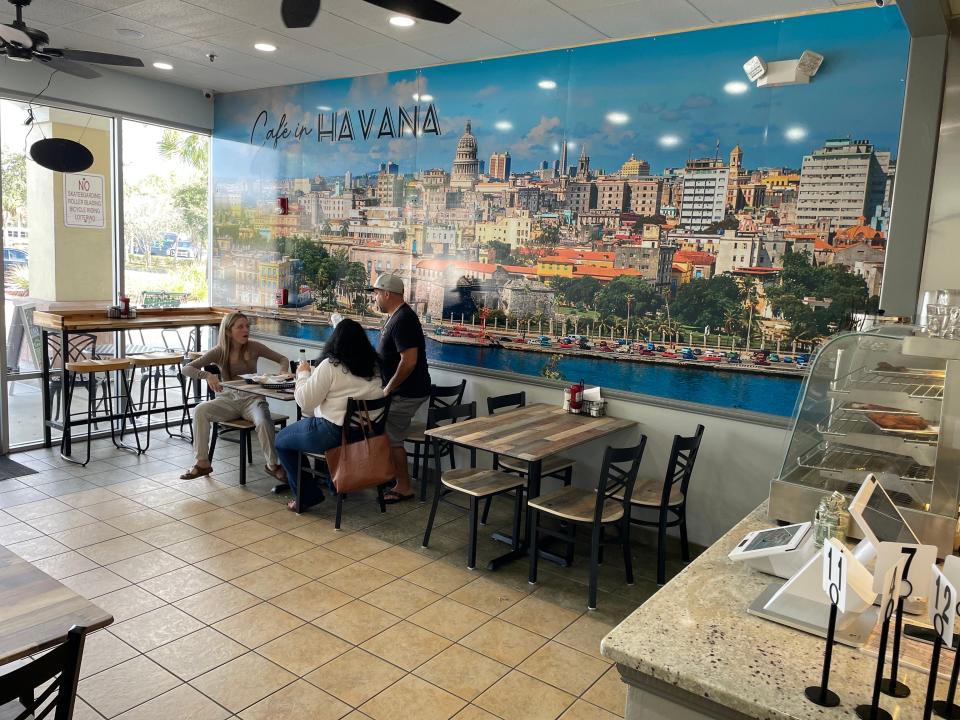 Cafe in Havana serves Cuban coffee, Cuban pastries and traditional Cuban food in Port St. Lucie.