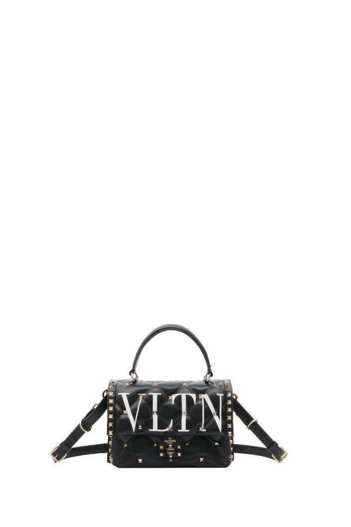 VALENTINO Garavani Candystud大型包款。NT$93,000（VALENTINO提供）