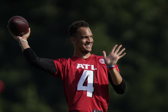 Atlanta Falcons quarterback Desmond Ridder (9) is shown during the first  day of team's NFL football training camp pratice Wednesday, July 26, 2023,  in Flowery Branch, Ga. (AP Photo/John Bazemore Stock Photo - Alamy