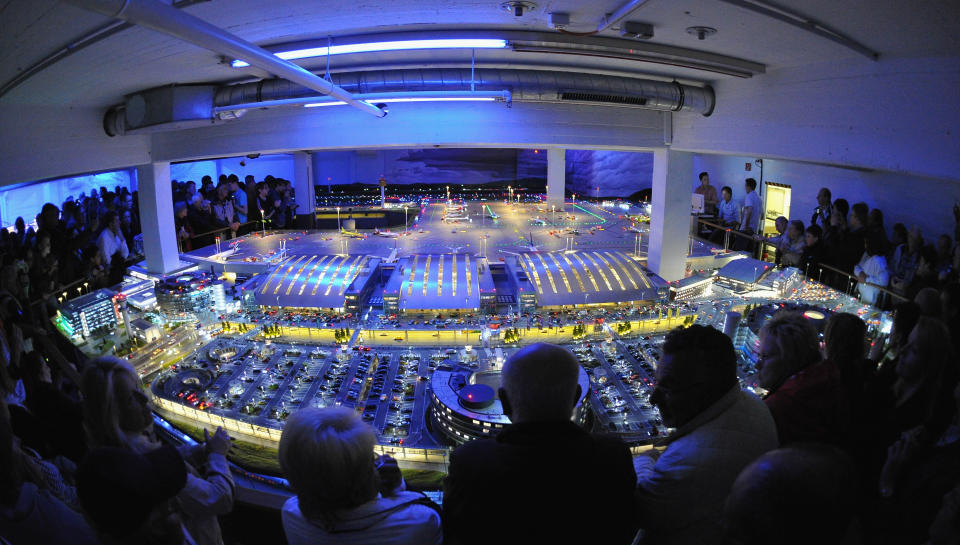 World's Largest Miniature Model Airport Opens To Public