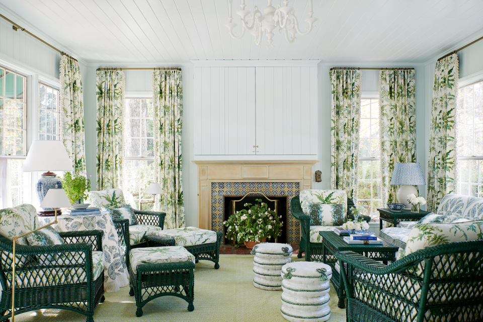 Green Hints in the Sunroom