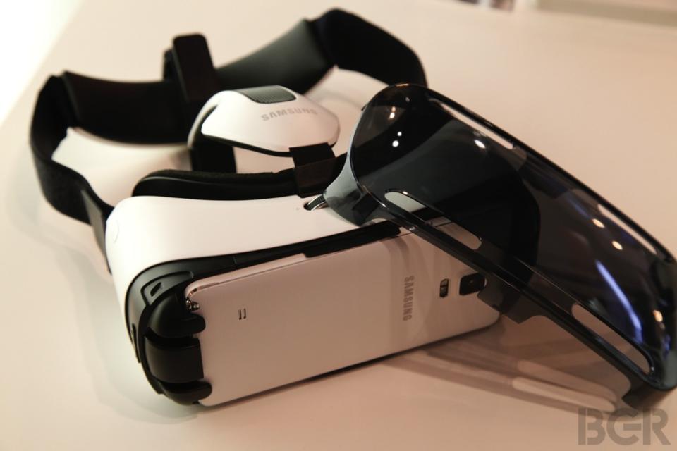 Galaxy S6 and Galaxy S Edge expected to include Gear VR support