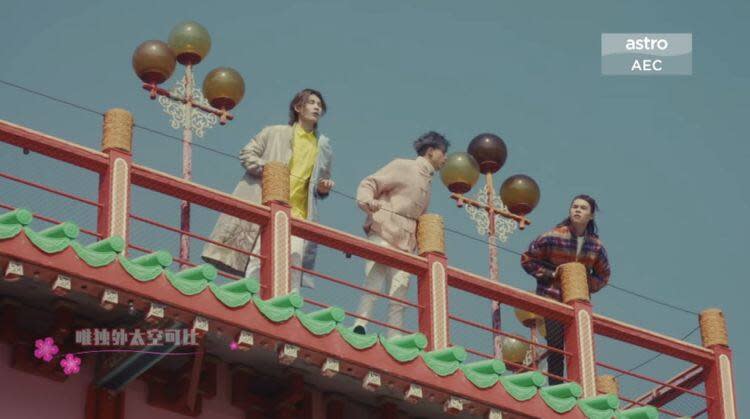 珍寶海鮮舫沉沒｜再見不再見��重溫MIRROR賀年歌MV、周星馳《食神》電影取景場面