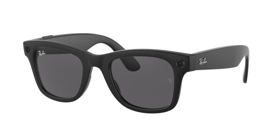 <p>Ray-Ban Stories</p> 