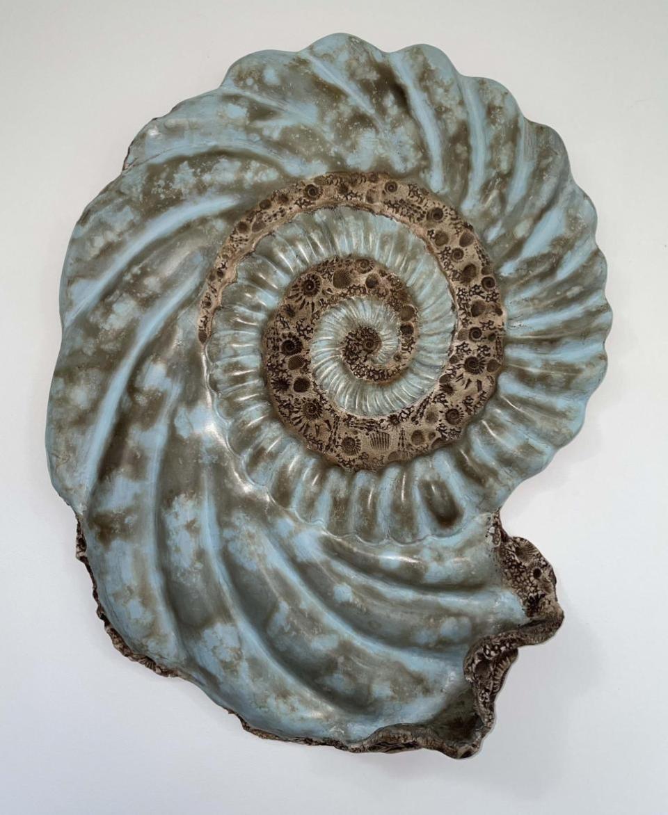 Darlington and Stockton Times: Spiral Wall Plaque with blue slip by Penny De Corte