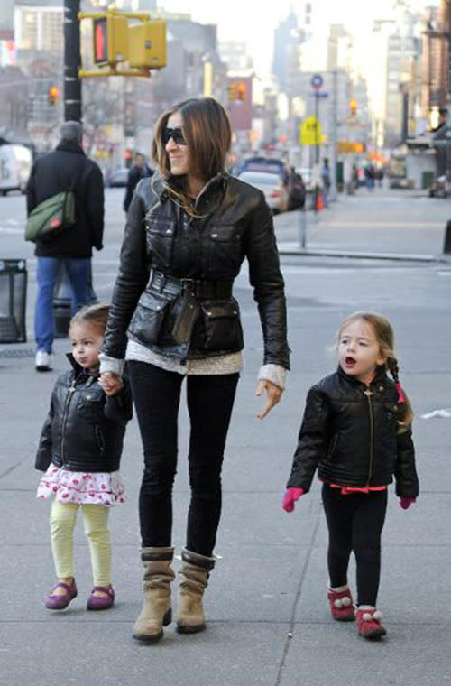 Sure, black jackets are a staple for anyone surviving a cold winter, but Sarah Jessica Parker, who matched with her twin daughters Marion Broderick and Tabitha Broderick, was still precious.