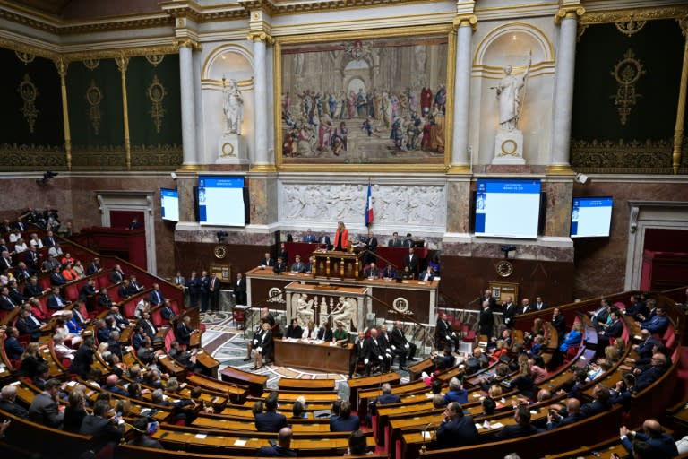 La diputada del gobernante partido Renacimiento, Yael Braun-Pivet, pronuncia un discurso tras su reelección como presidenta de la Asamblea Nacional, en París, el 18 de julio de 2024 (Bertrand Guay)
